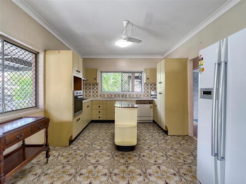 4 Tillot Street, Dutton Park QLD 4102
