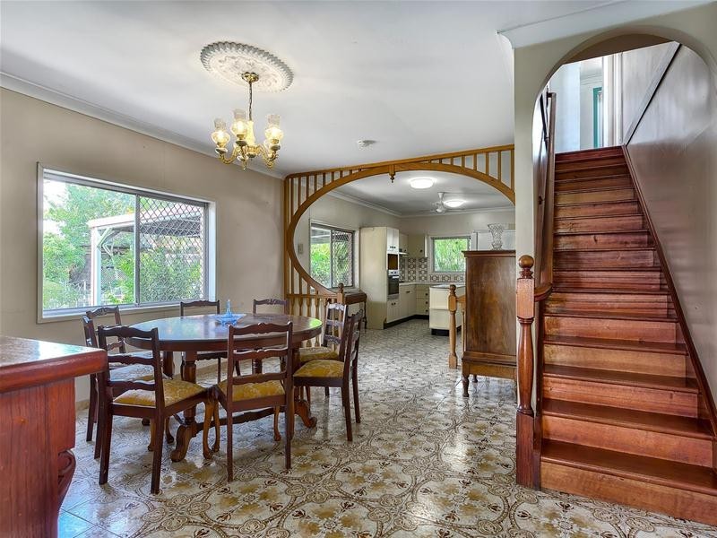 4 Tillot Street, Dutton Park QLD 4102