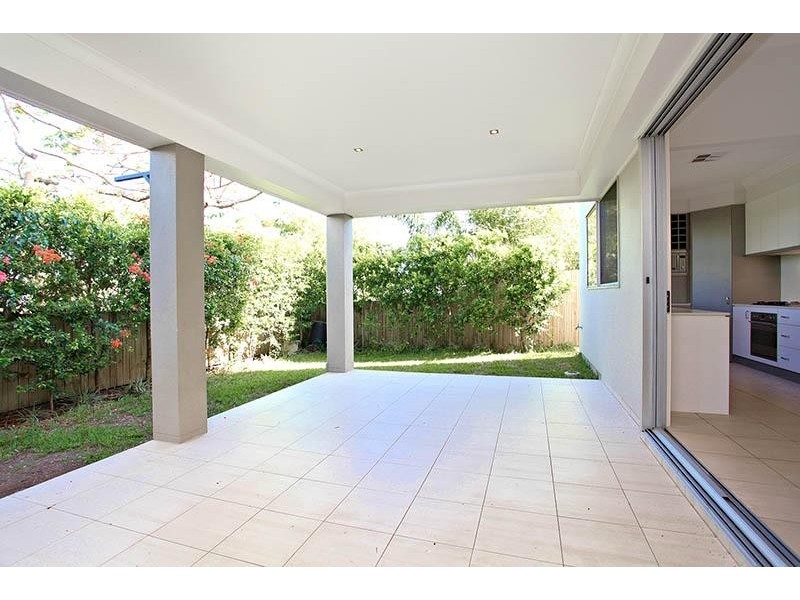 1 Lochaber Street, Dutton Park QLD 4102