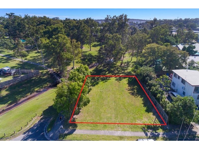 17 Helen Street, Hillcrest QLD 4118