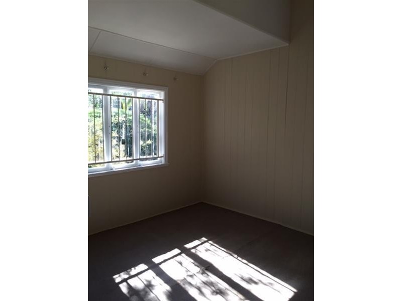 57 Mossgrove Street, Woolloongabba QLD 4102