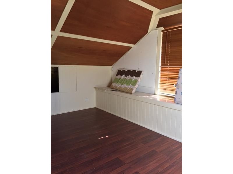 57 Mossgrove Street, Woolloongabba QLD 4102