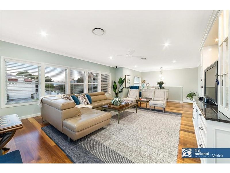 9 Palm Avenue, Fairfield QLD 4103