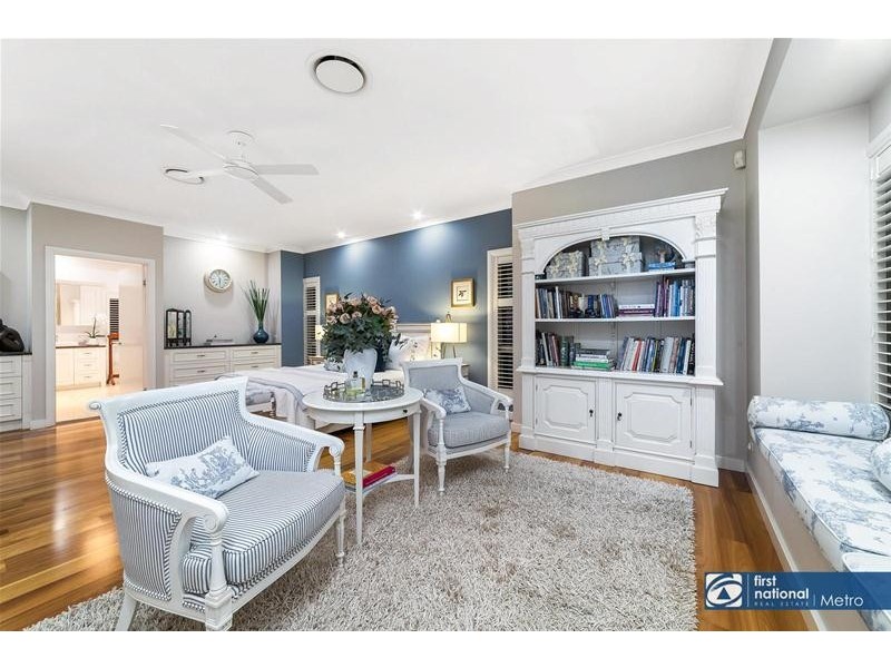 9 Palm Avenue, Fairfield QLD 4103