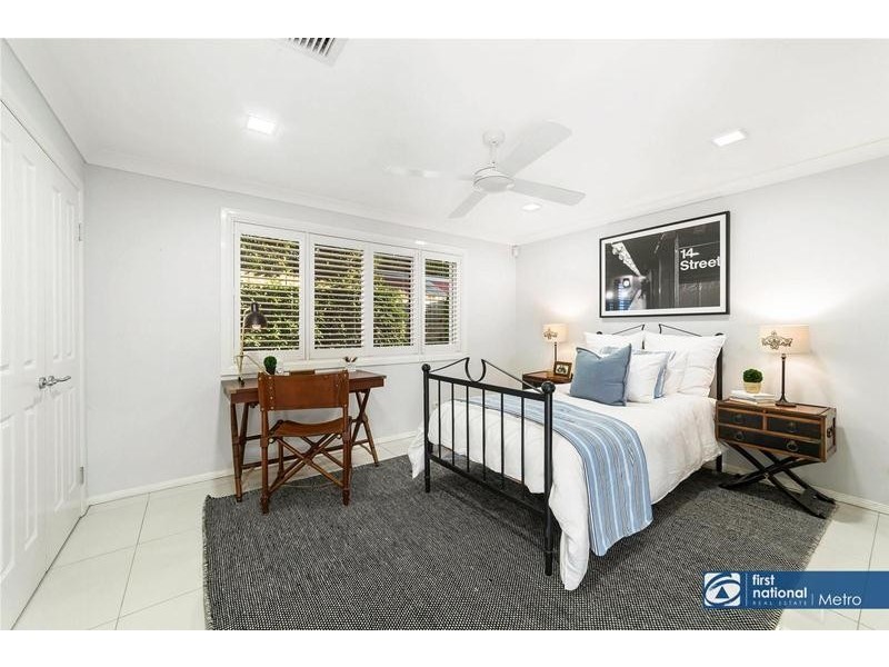 9 Palm Avenue, Fairfield QLD 4103