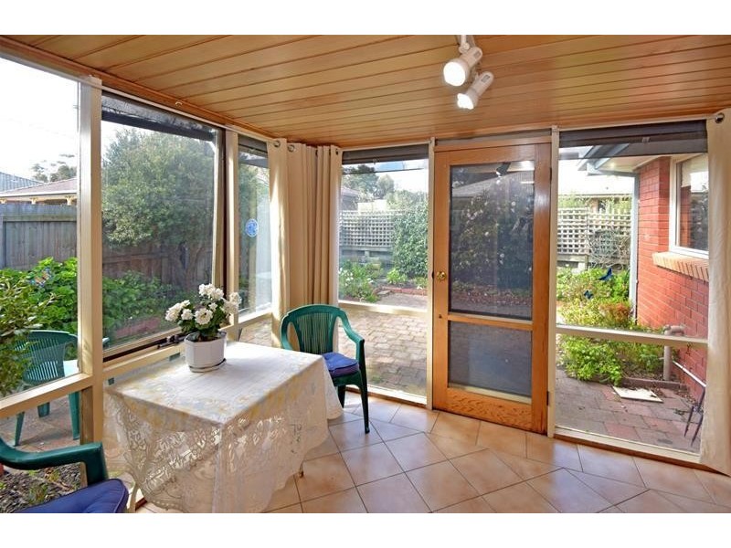 1/83-85 Helms Street, Newcomb VIC 3219