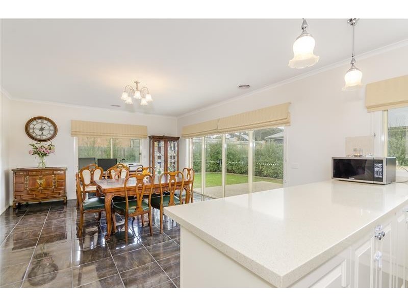 12 Grassland Grove, Leopold VIC 3224