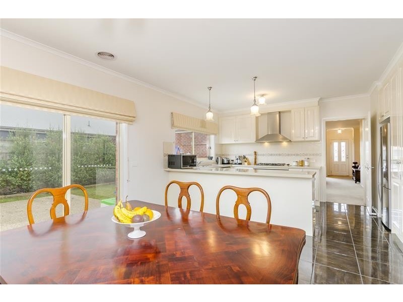 12 Grassland Grove, Leopold VIC 3224