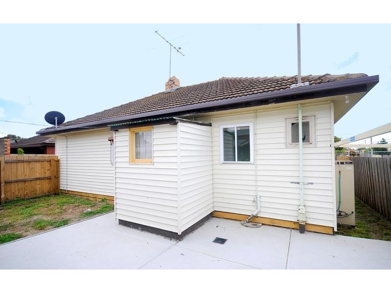 4 Greenwood Street, Newcomb VIC 3219