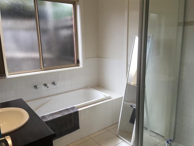 1/34 Donvale Drive, Leopold VIC 3224