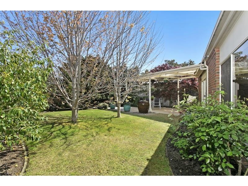 16 Waugh Court, Leopold VIC 3224