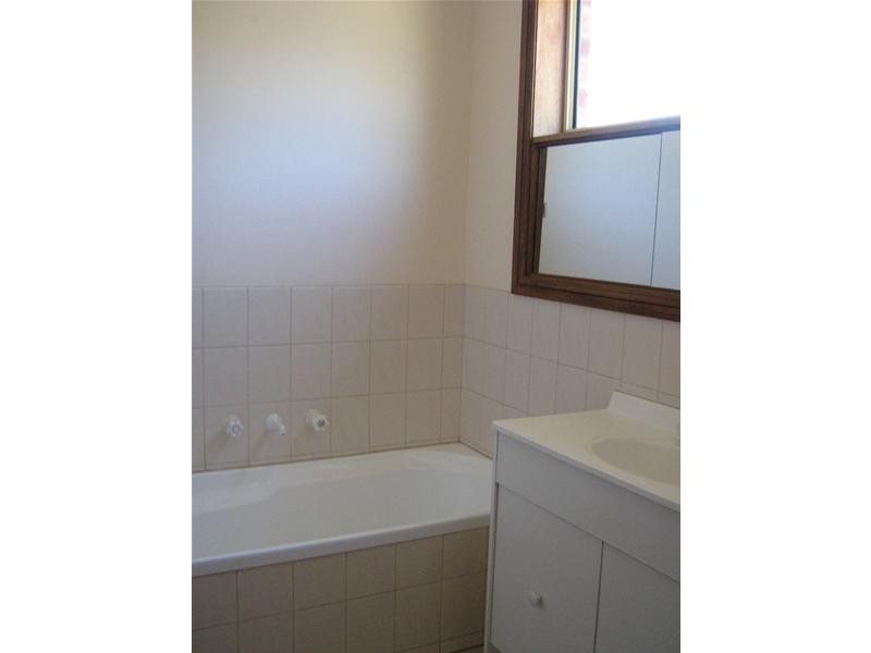 2/60 Burlington Crescent, Leopold VIC 3224