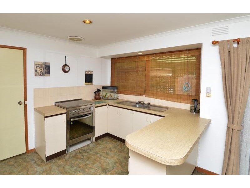 21 Woodleigh Close, Leopold VIC 3224