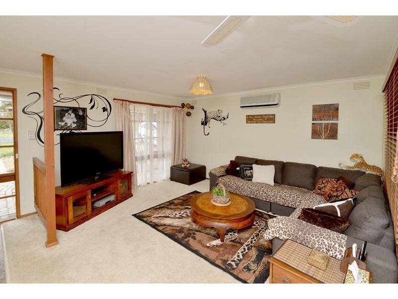21 Woodleigh Close, Leopold VIC 3224