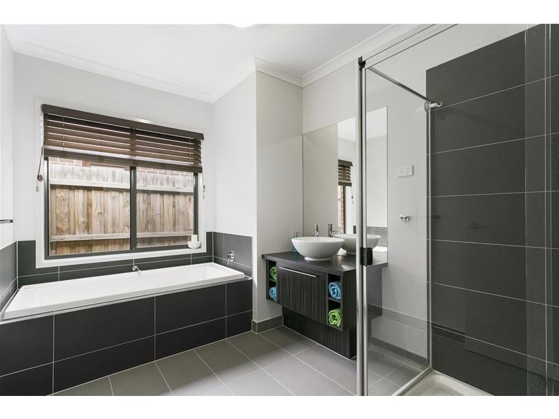 15 Barberino Way, Leopold VIC 3224