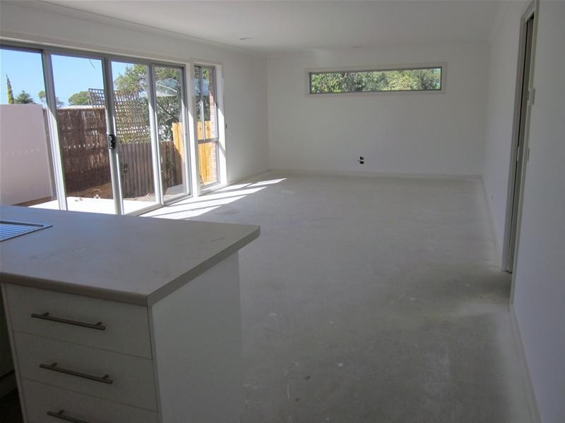 3/7 Ferry Grove, Newcomb VIC 3219