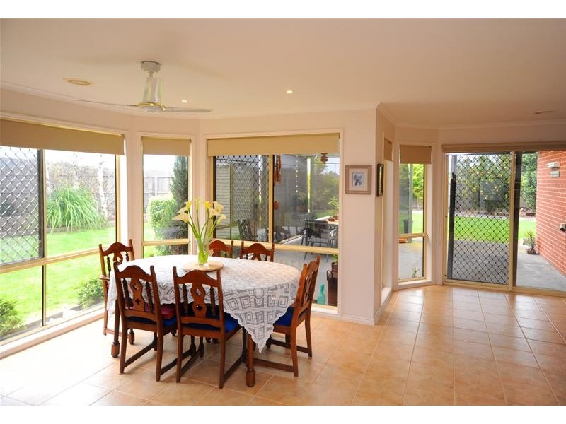 8 Tara Court, Leopold VIC 3224