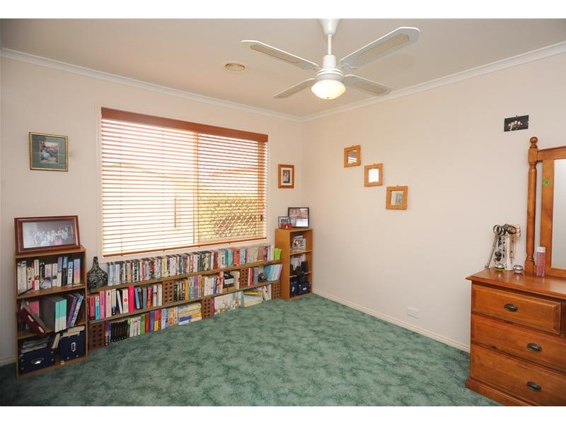 8 Tara Court, Leopold VIC 3224