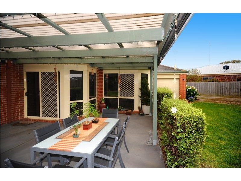 8 Tara Court, Leopold VIC 3224