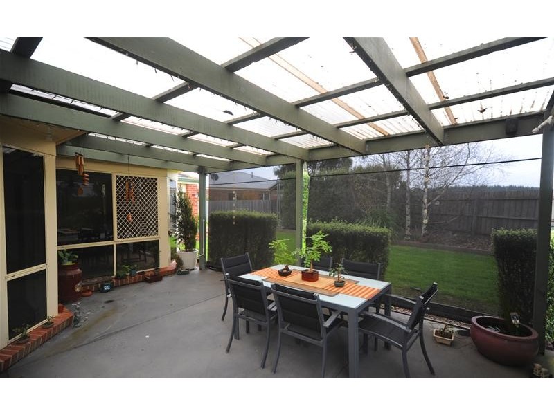 8 Tara Court, Leopold VIC 3224