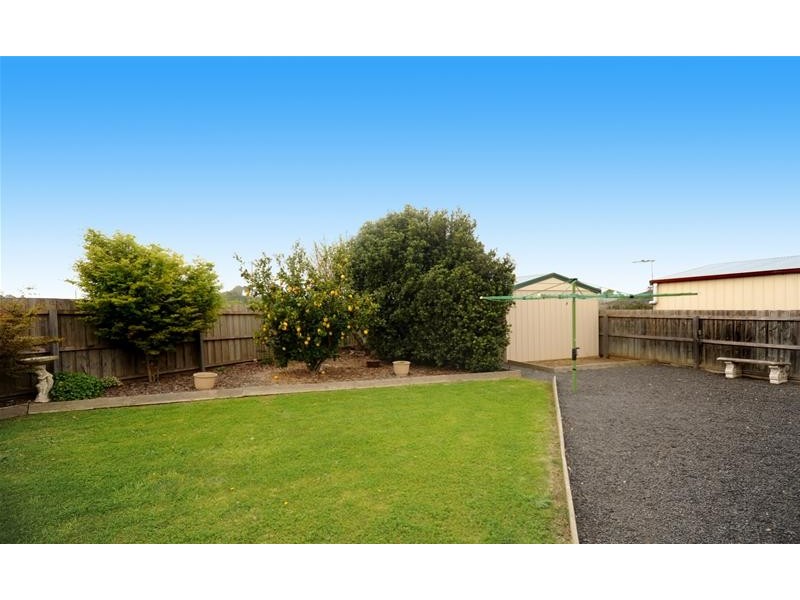 8 Tara Court, Leopold VIC 3224