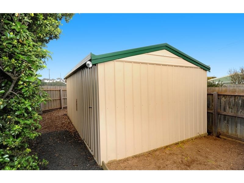 8 Tara Court, Leopold VIC 3224