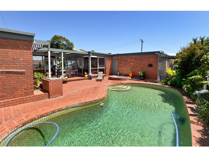 42 Darrambal Crescent, Leopold VIC 3224