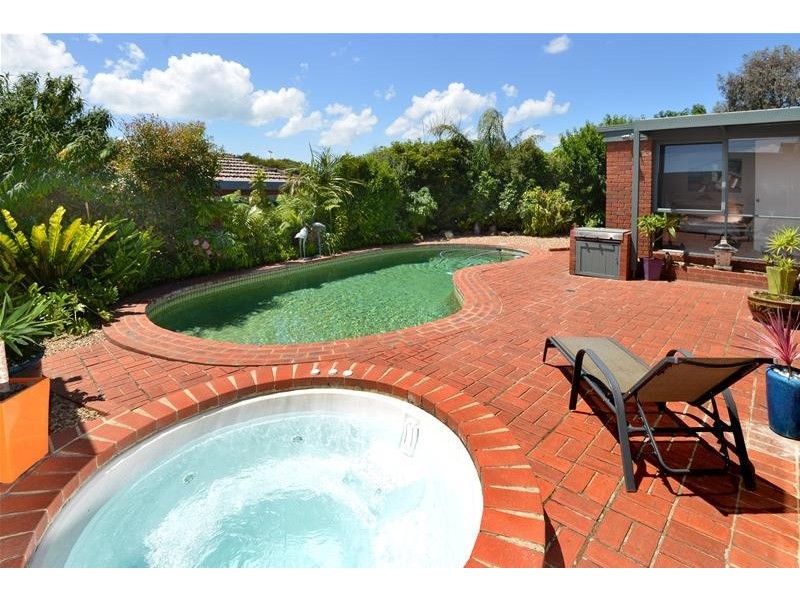 42 Darrambal Crescent, Leopold VIC 3224