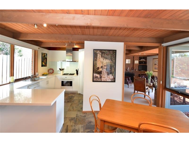 42 Darrambal Crescent, Leopold VIC 3224