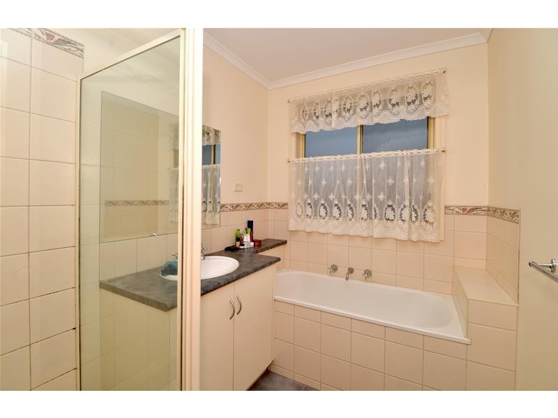 2/32 Cypress Crescent, Leopold VIC 3224