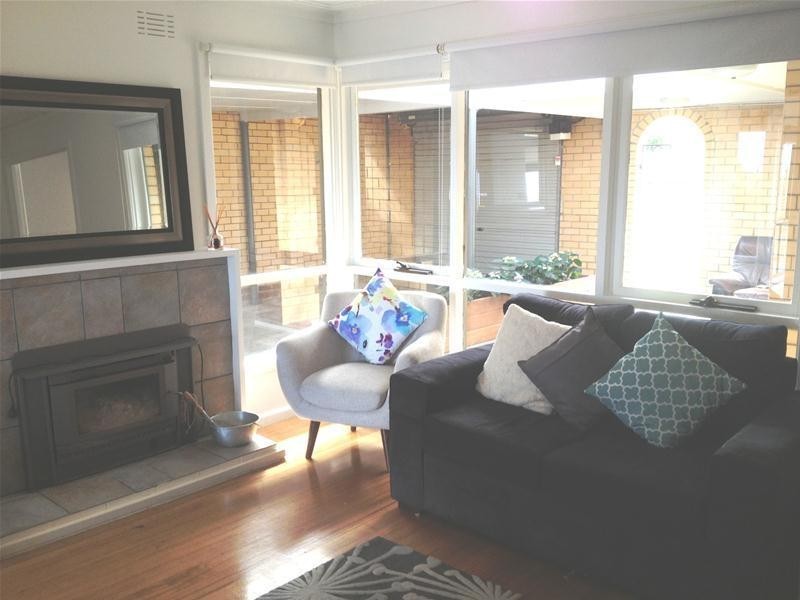 10 Kanimbla Avenue, Leopold VIC 3224