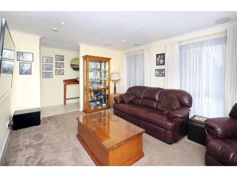 17 Cornthwaite  Crescent, Leopold VIC 3224