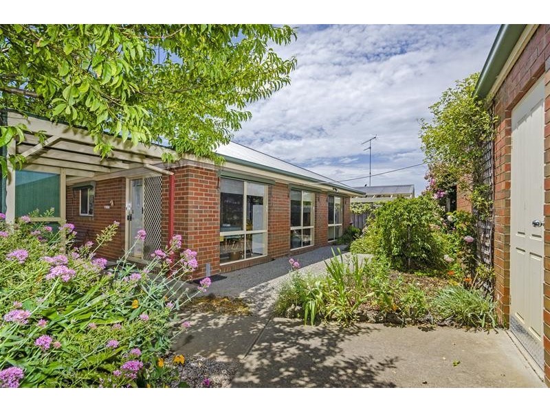 16 Falkirk Place, Leopold VIC 3224