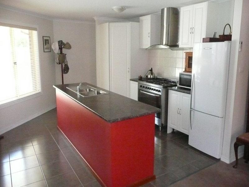 2/7 Gallois Gardens, Leopold VIC 3224