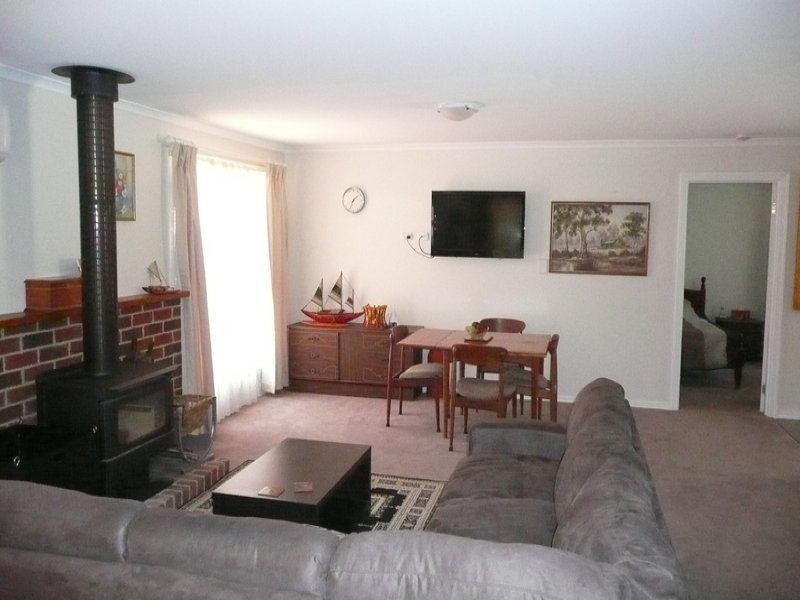 2/7 Gallois Gardens, Leopold VIC 3224