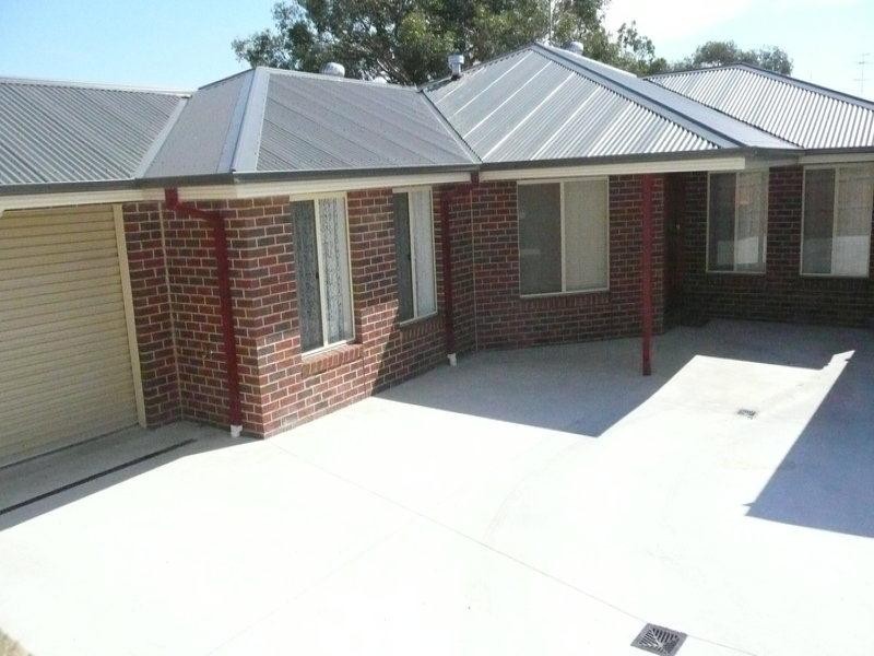 2/7 Gallois Gardens, Leopold VIC 3224