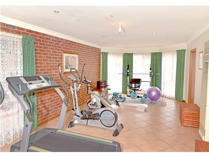 16 Burchill Court, Leopold VIC 3224