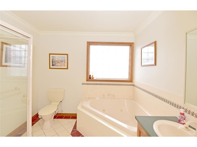 16 Burchill Court, Leopold VIC 3224