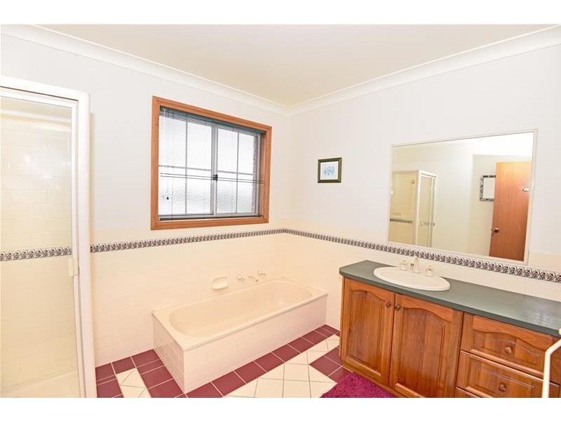 16 Burchill Court, Leopold VIC 3224