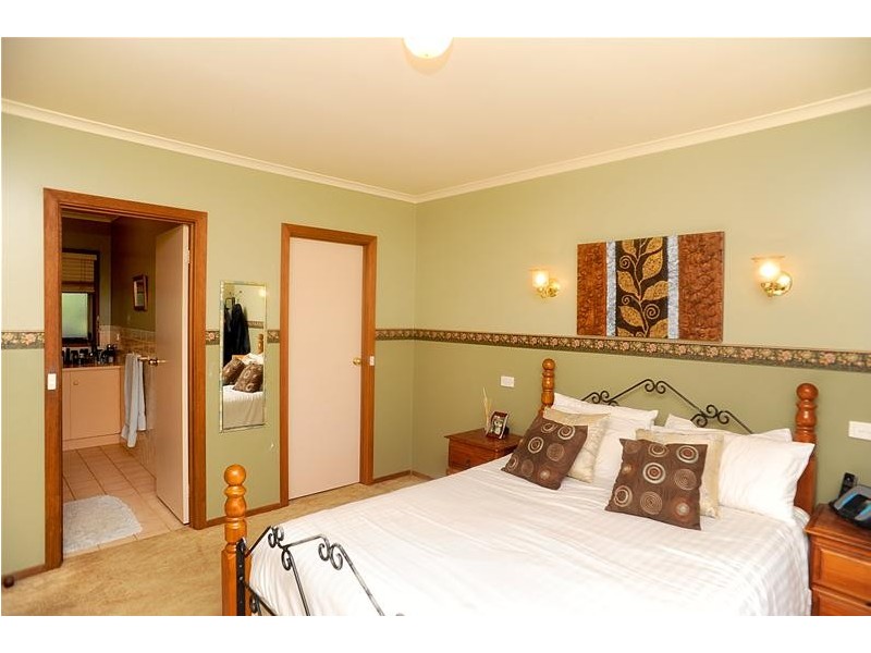 3 Jessica Place, Leopold VIC 3224