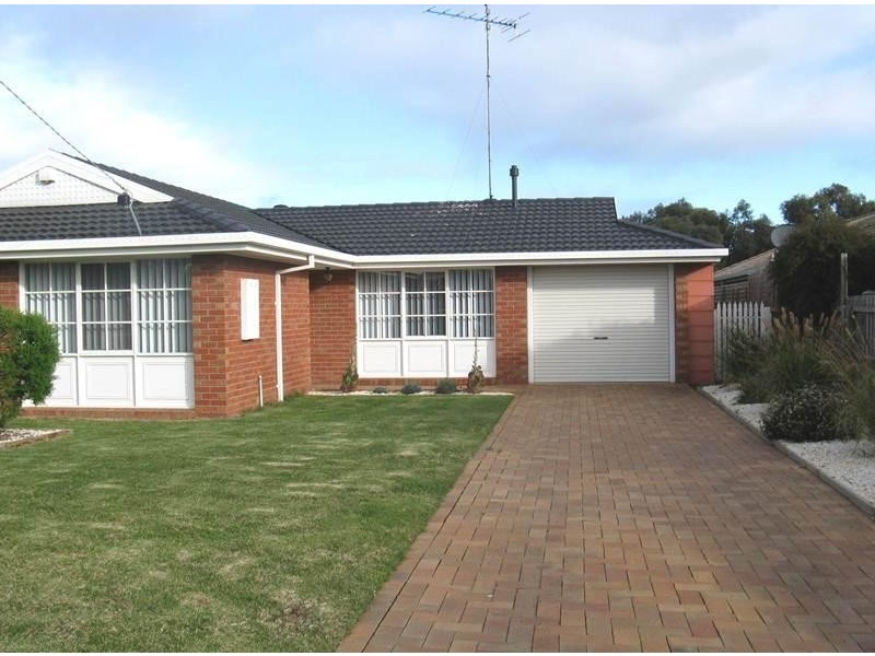 6 Warrawee Road, Leopold VIC 3224