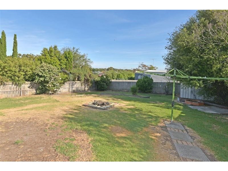5 Kambalda Court, Leopold VIC 3224