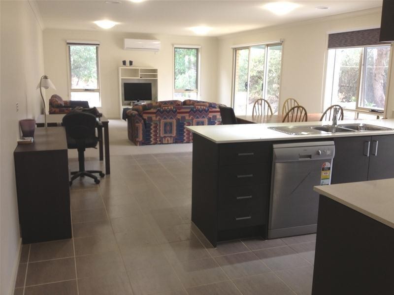 14 Birchbank Court, Leopold VIC 3224