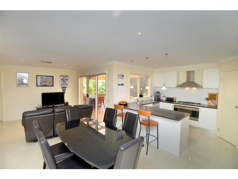 26 Grassland Grove, Leopold VIC 3224