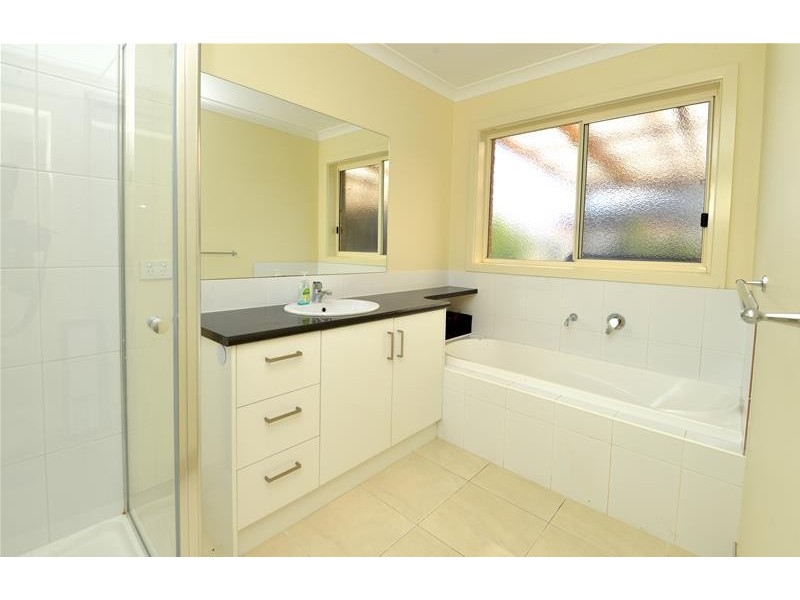 26 Grassland Grove, Leopold VIC 3224