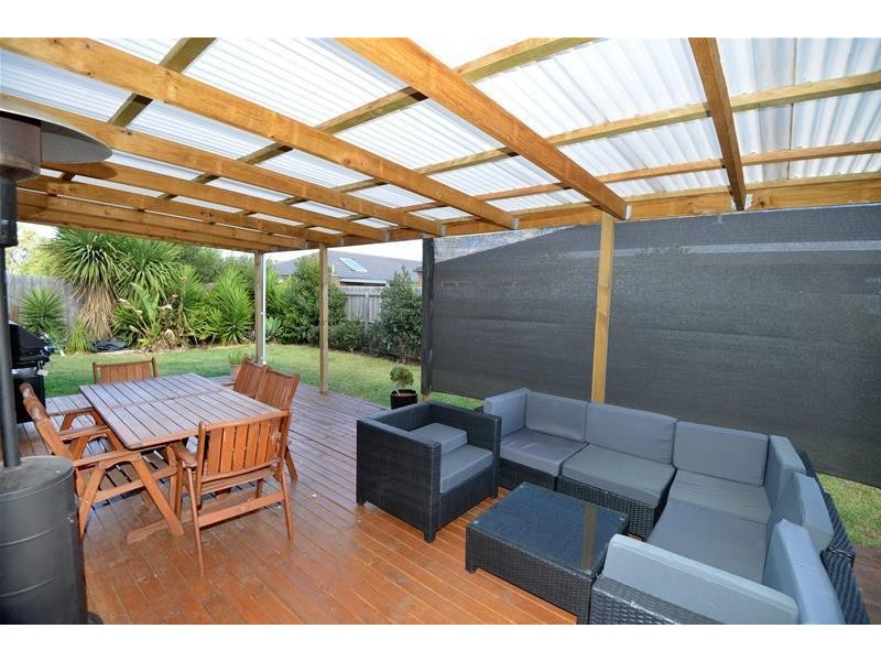 26 Grassland Grove, Leopold VIC 3224