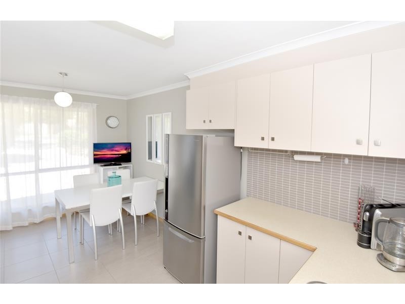 2/75 Christies Road, Leopold VIC 3224