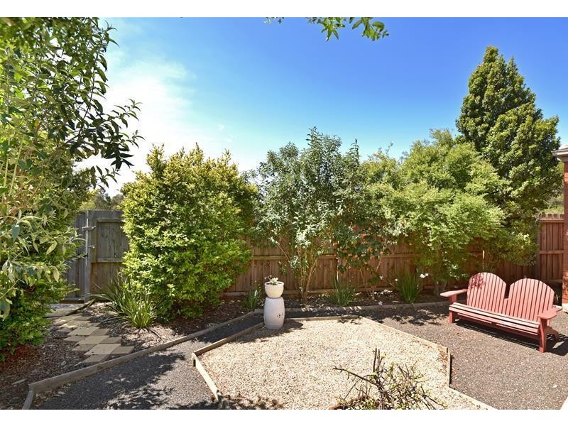 2/75 Christies Road, Leopold VIC 3224