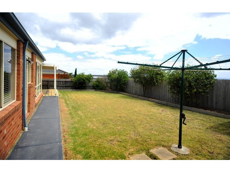 14 Lochlan Court, Leopold VIC 3224