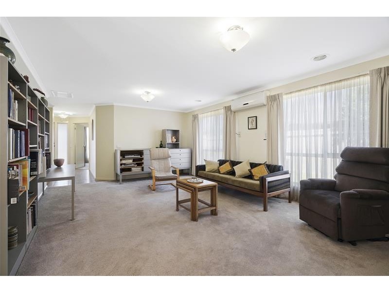 16 Silver Gull Court, Leopold VIC 3224